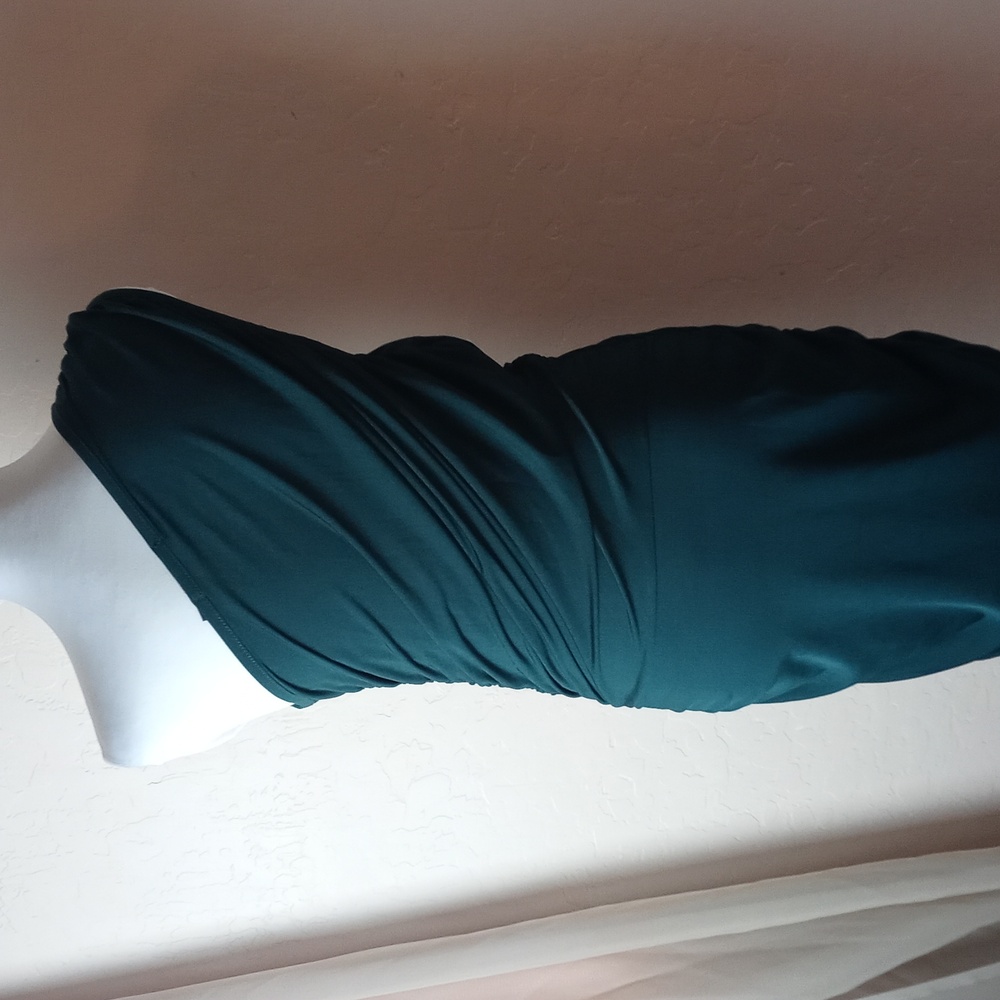 Pretty Little Things One-Shoulder Maxi Dress - Picture 5 of 9